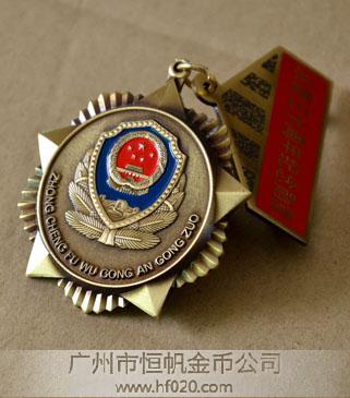 优秀人民警察奖章从警30周年纪念勋章十大警官奖章勋章